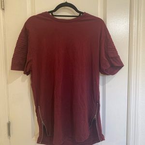 Men’s shirt w/ zippers on the side